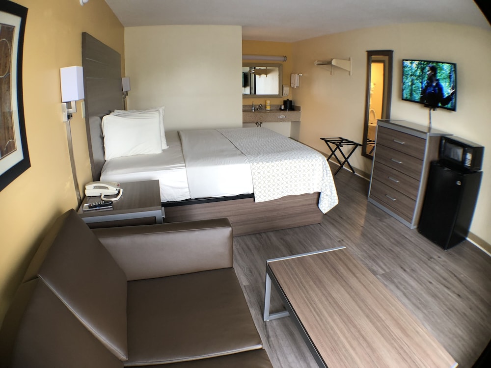 Southern Inn Lumberton - photo 2