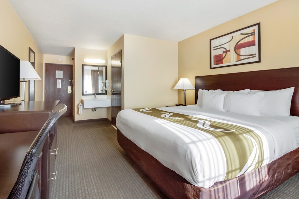 Quality Inn & Suites Lincoln North - photo 9