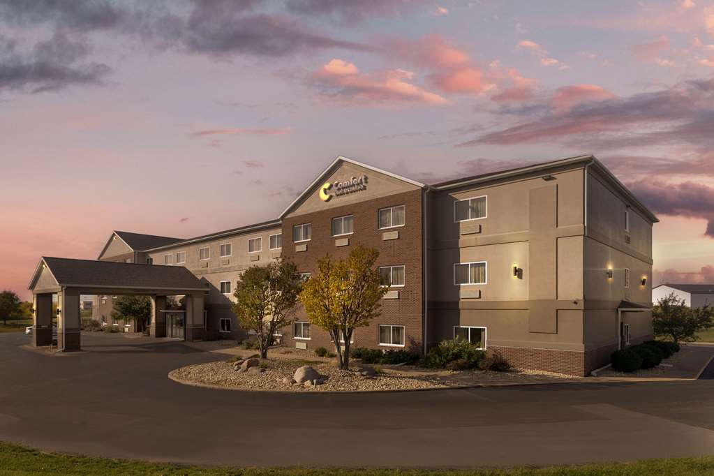 Comfort Inn & Suites Davenport Quad Cities - photo 3