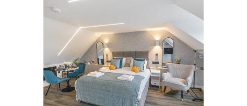 Turquoise Serenity Studio in London — 4-Star Luxury Hotel in London, United Kingdom