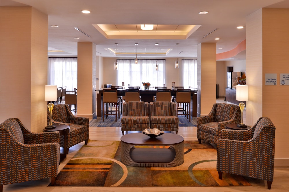 Holiday Inn Express & Suites Loma Linda San Bernardino S by IHG - photo 9