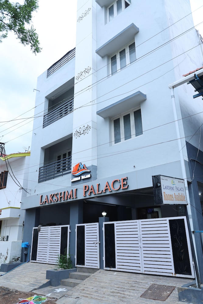 Lakshmi Palace Near Mgr Bus Stand — Madurai