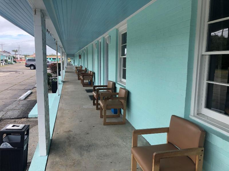 Swell Motel - photo 5