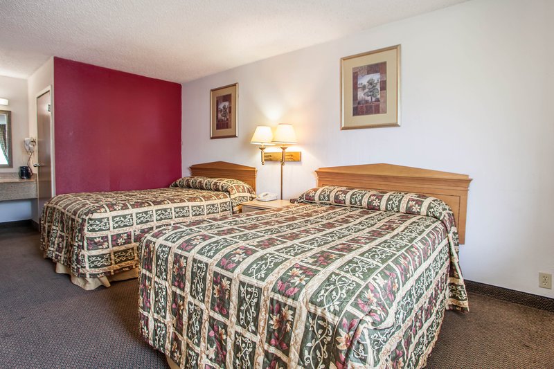 Motel 6 Nashville - photo 20