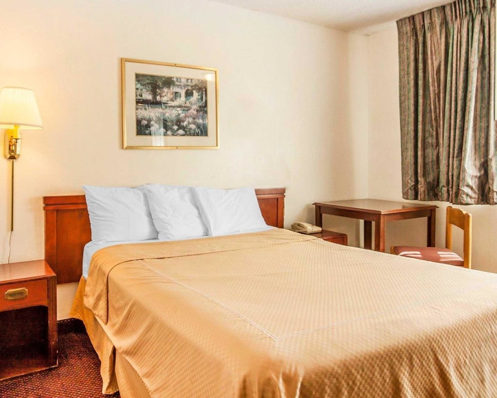 Rodeway Inn & Suites Portland West Beaverton - photo 13