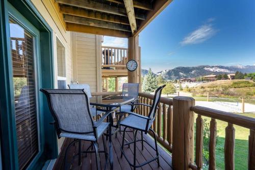 Cozy Comfy Condo MH107 Near Powder Mtn Hot Tub — 4-Star Luxury Hotel in Eden, United States