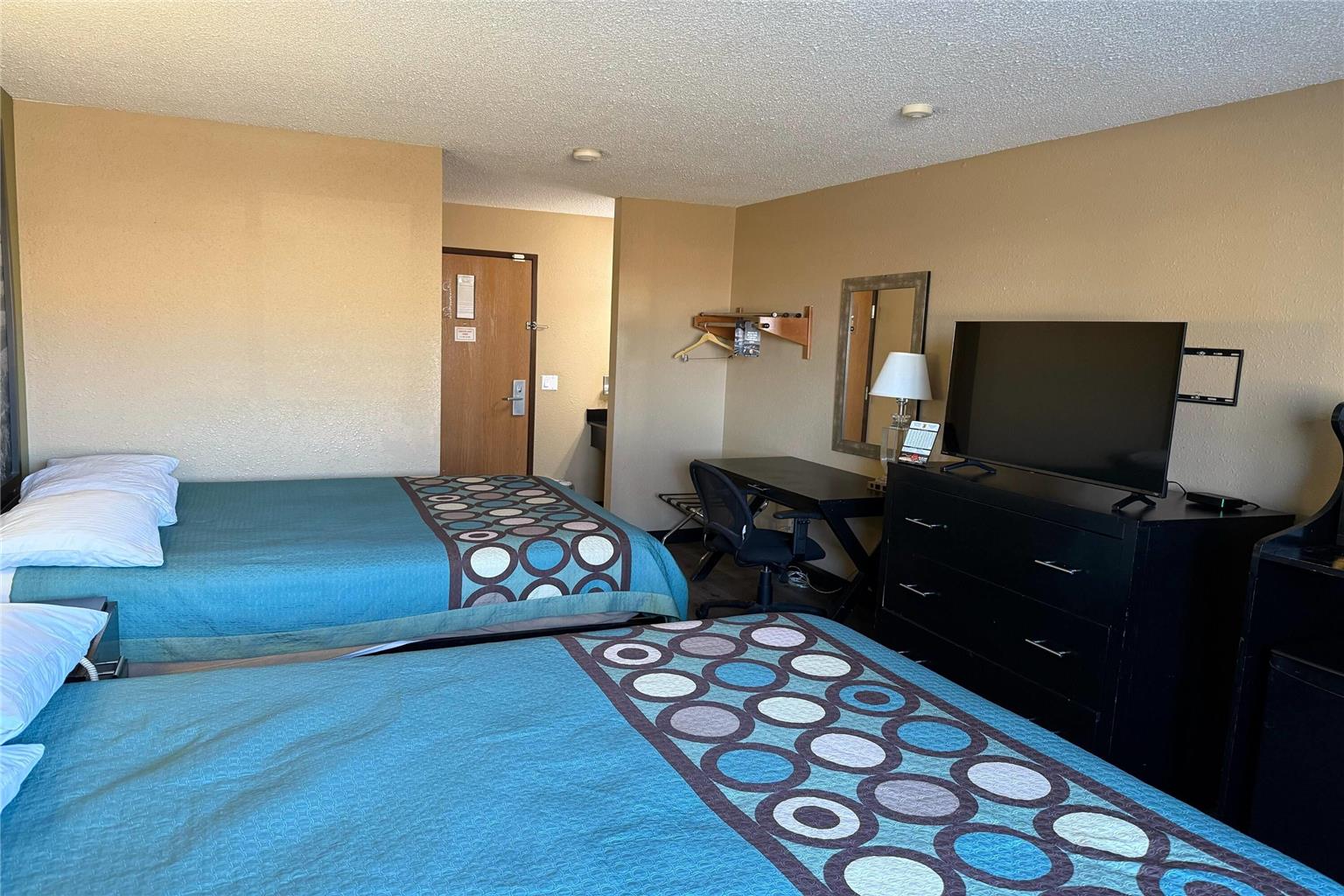 Super 8 by Wyndham Mendota I 39 - photo 11