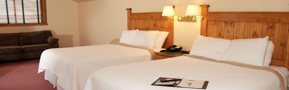Elkhorn Mountain Inn - photo 7