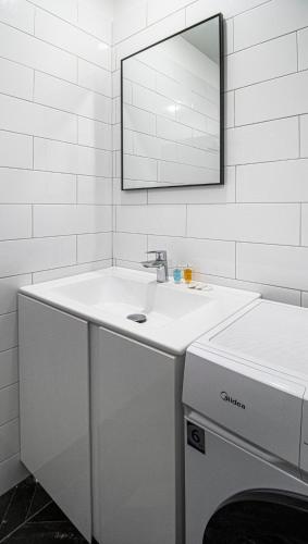 Well Located Studio Near Old Town Avlabari Wehost