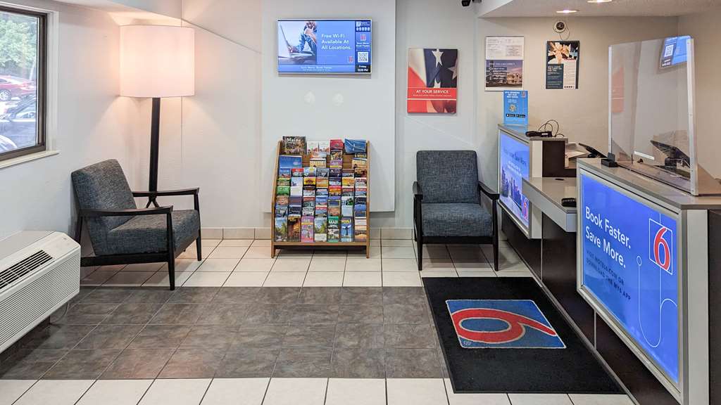 Motel 6 Nashua NH North - photo 14
