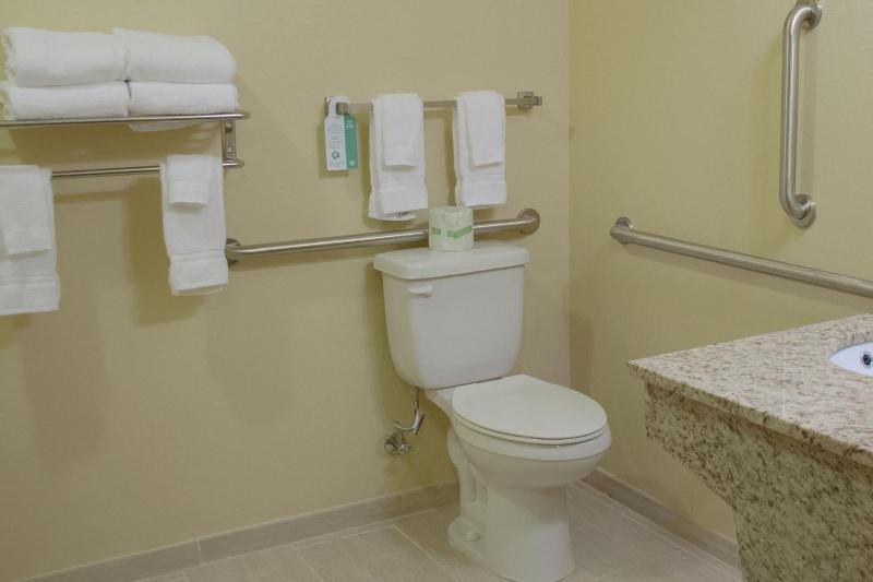Cobblestone Inn & Suites Eaton - photo 26