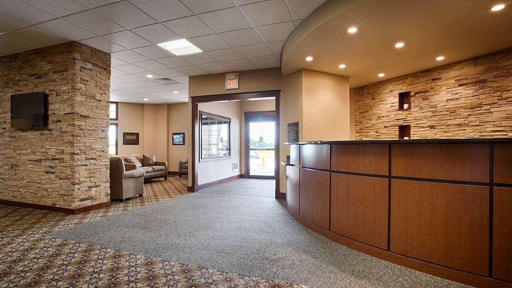 Crossroads Hotel And Event Center — Fort Dodge
