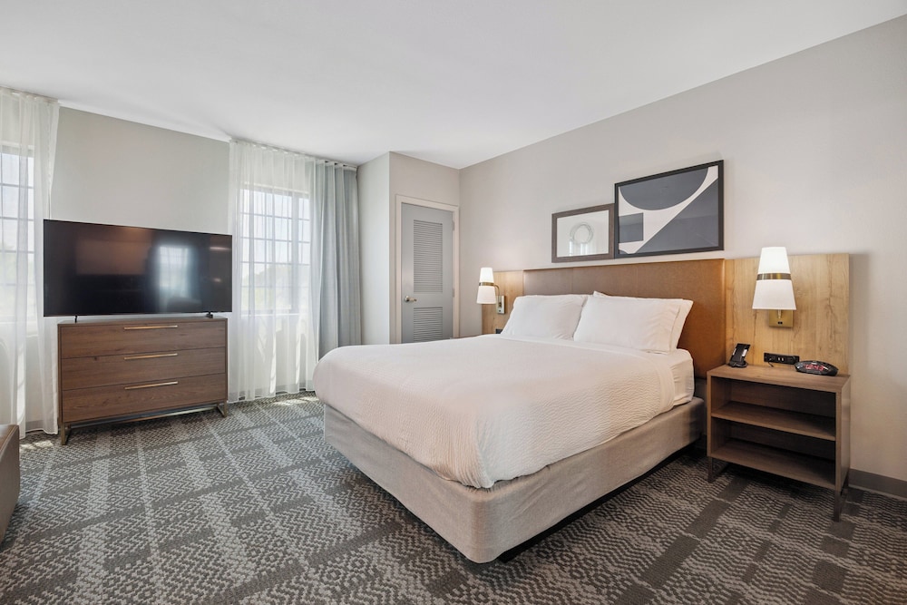Staybridge Suites Sacramento Woodland - photo 33