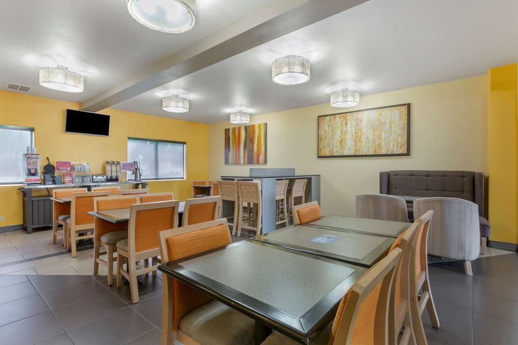 Best Western Plus The Four Corners Inn - photo 33