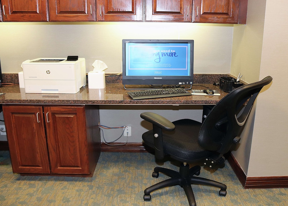 Hampton Inn & Suites Stephenville - photo 28