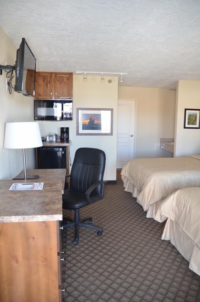 Battle Mountain Inn - photo 6