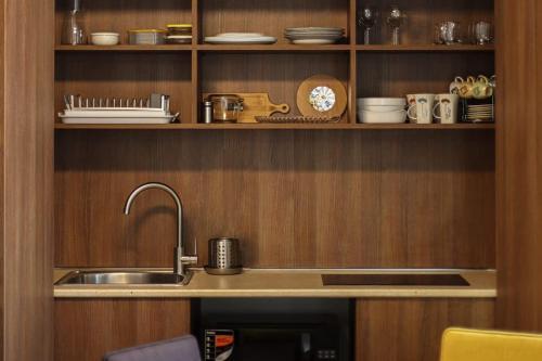 Modern Vake Retreat By Wehost