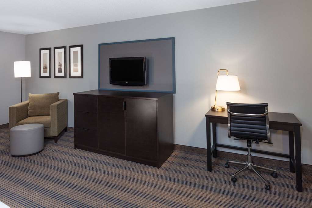 AmericInn by Wyndham Peoria - photo 25