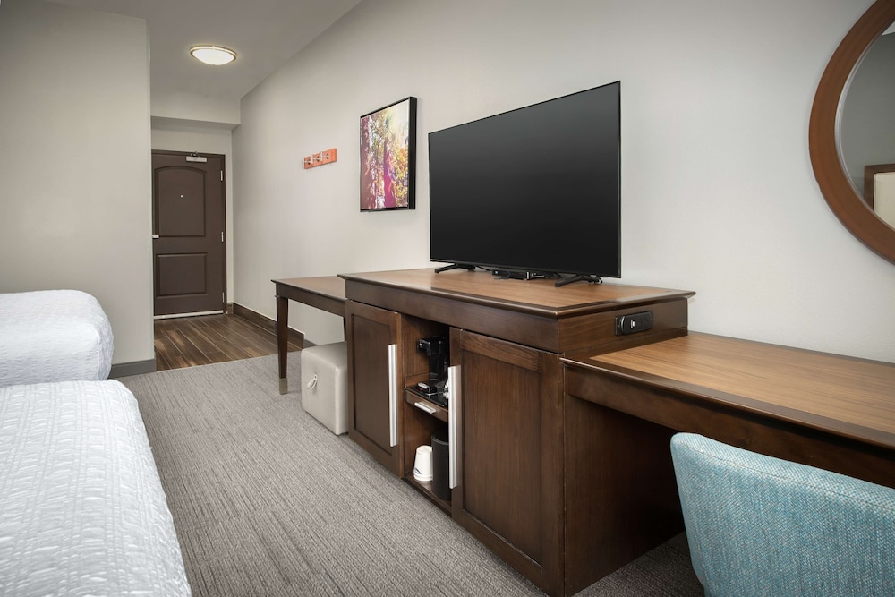 Hampton Inn & Suites Portland Hillsboro Evergreen Park - photo 9