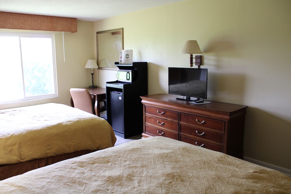 FairBridge Inn Express Mount Vernon - photo 5
