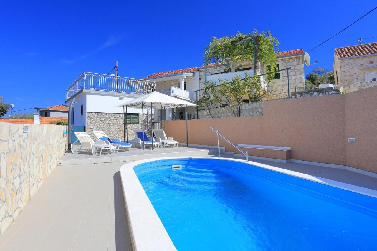 Holiday house with a swimming pool Razanj Rogoznica 17904 — 4-Star Luxury Hotel in Rogoznica, Croatia