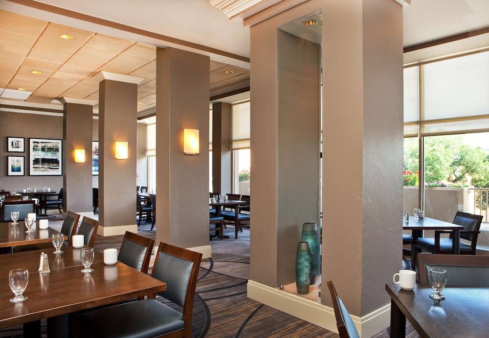 Hilton Kansas City Country Club Plaza - photo 42