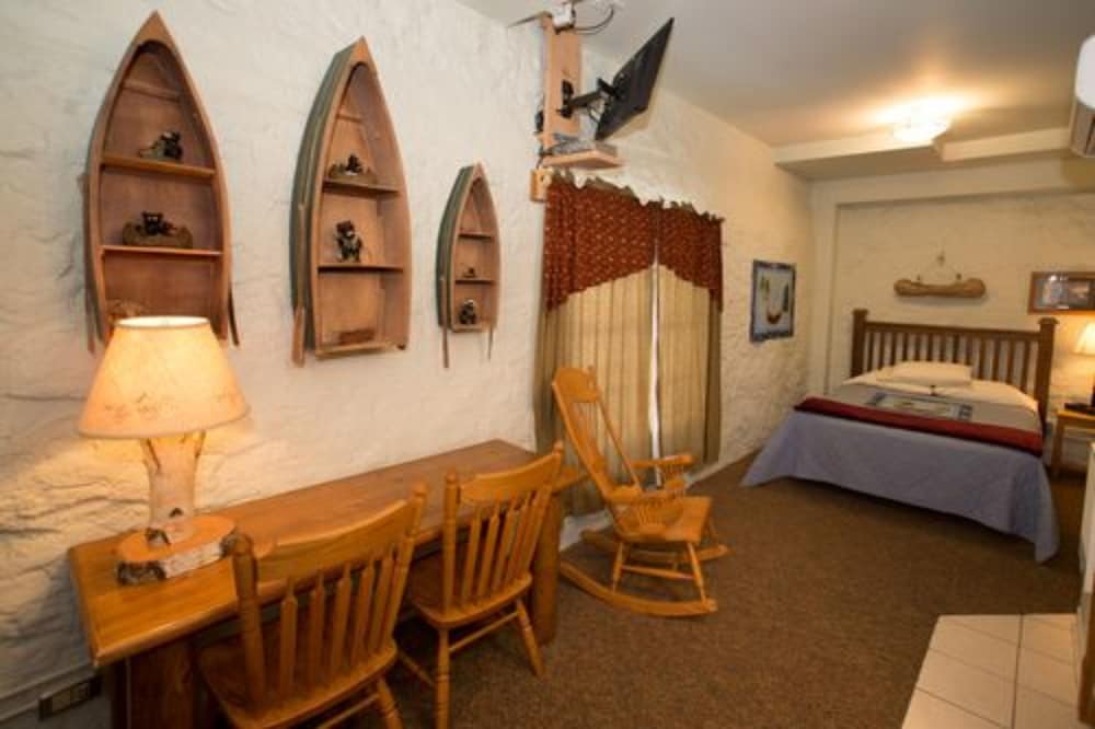Stone Mill Hotel & Suites - photo 15