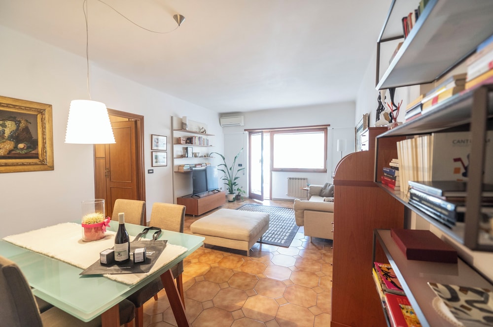 Luminous 2Br Family Apartment In Residential Area — 4-Star Luxury Hotel in Rome, Italy