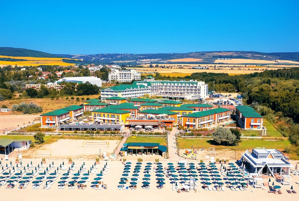 ECO Therma Village SPA Mineral Pool & All inclusive & Free Parking — 5-Star Luxury Hotel in Balchik, Bulgaria