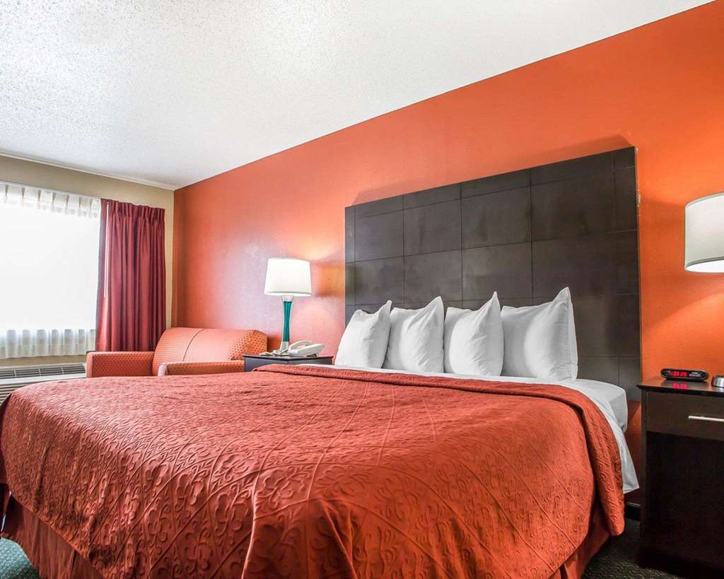 Quality Inn Morton at I 74 - photo 14