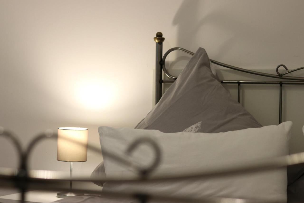 Rentaroom Kassel - carbon neutral hotel in Fuldatal