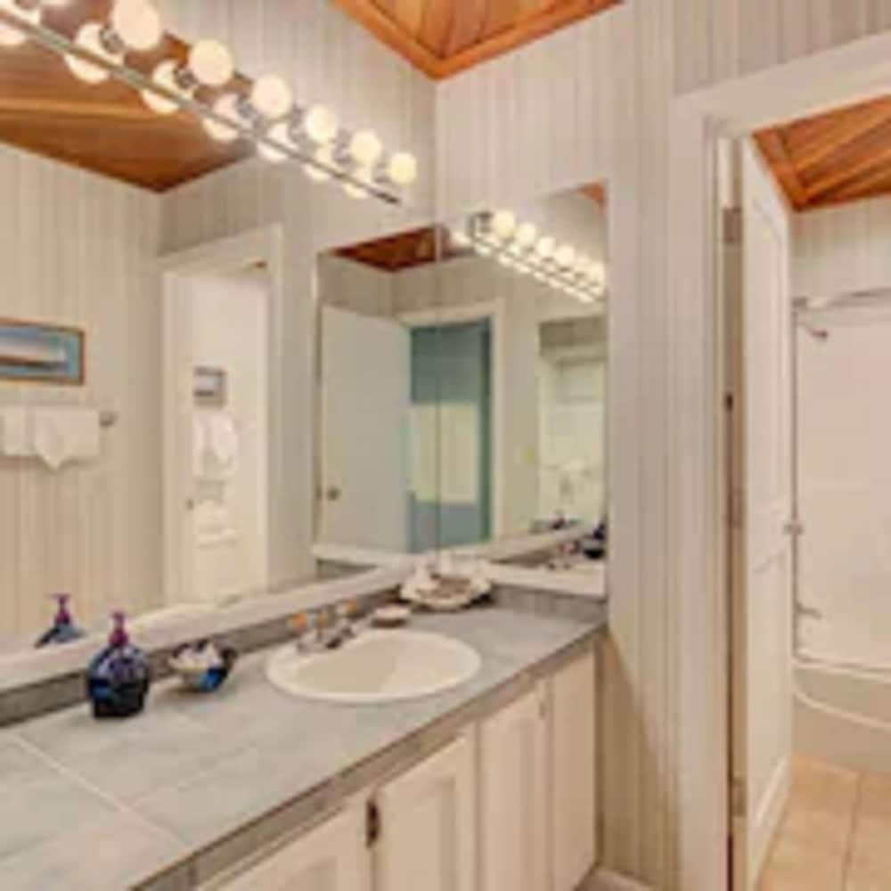 Inn at Otter Crest - photo 102