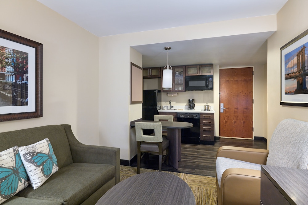 Candlewood Suites New York City Times Square by IHG - photo 18