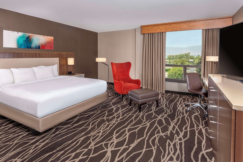 DoubleTree by Hilton Hotel San Bernardino - photo 19