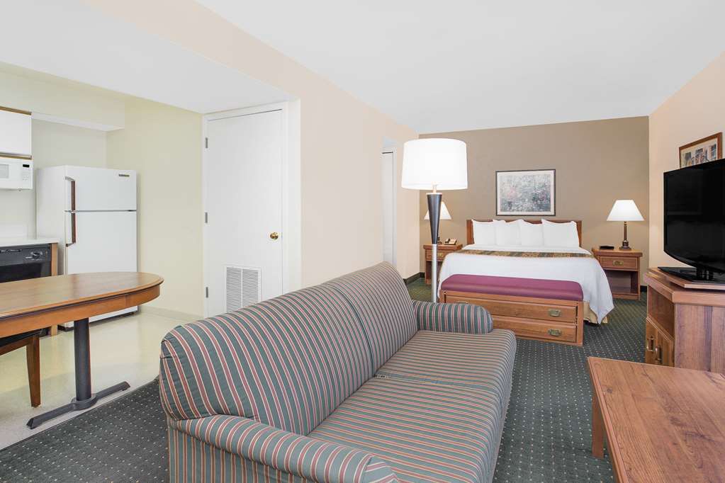 Hawthorn Extended Stay by Wyndham Green Bay - photo 14
