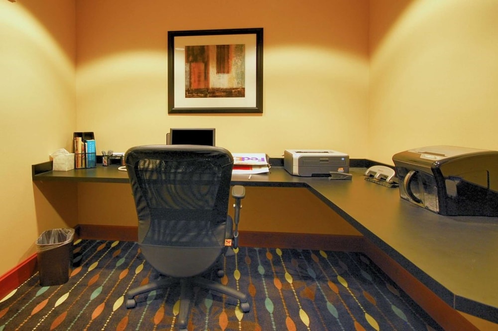Hampton Inn & Suites New Iberia Avery Island - photo 73