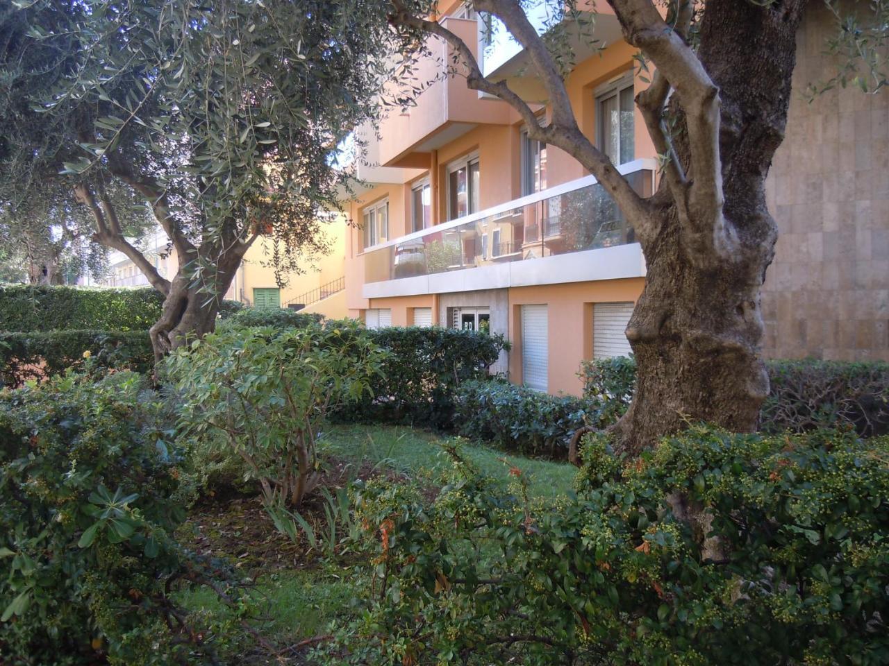 Résidence Le Méditerranée — 4-Star Luxury Hotel in Menton, France