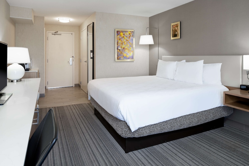 Hilton Garden Inn Roseville - photo 21