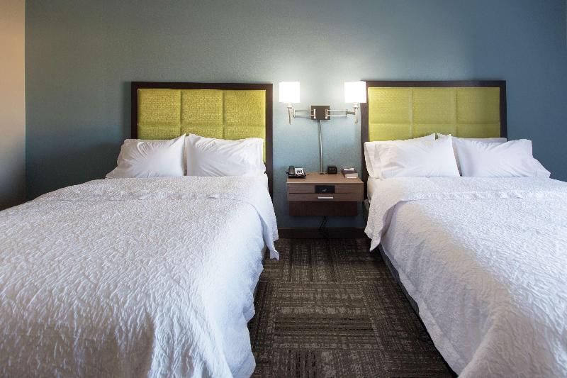 Hampton Inn & Suites Stroud - photo 60