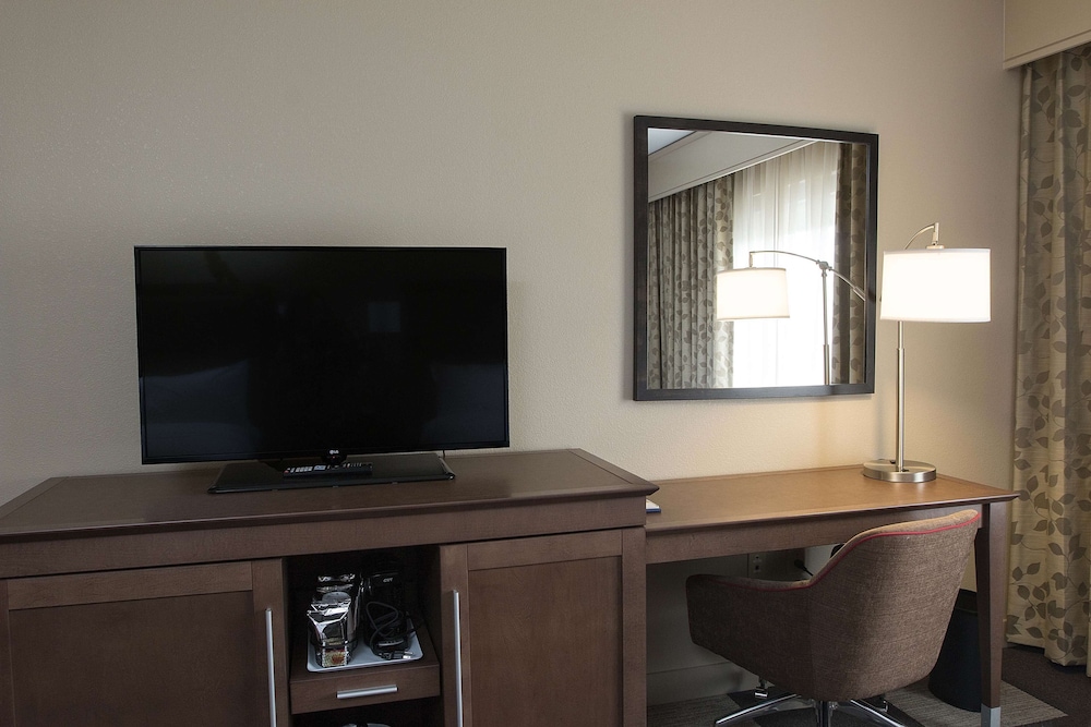 Hampton Inn & Suites Boone - photo 21