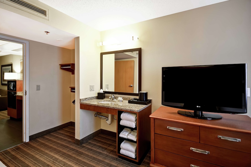 Embassy Suites Greenville Golf Resort & Conference Center - photo 9
