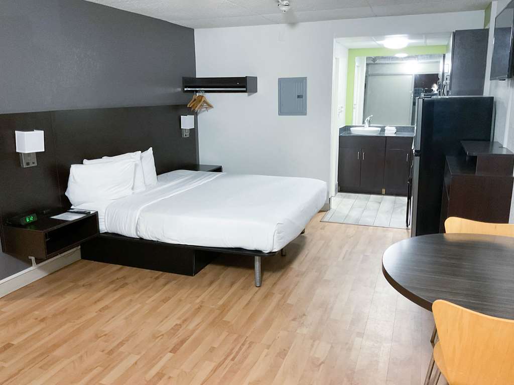 Motel 6 Columbus GA Downtown - photo 13