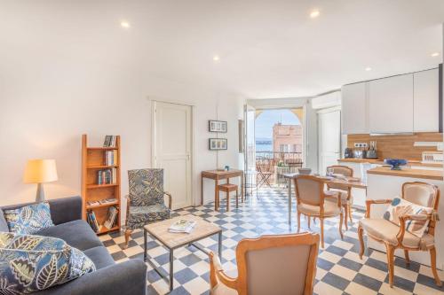 Studio Damier 3 Etoiles Welkeys in Bandol, France