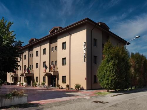 Hotel Versailles — hotel in Colorno