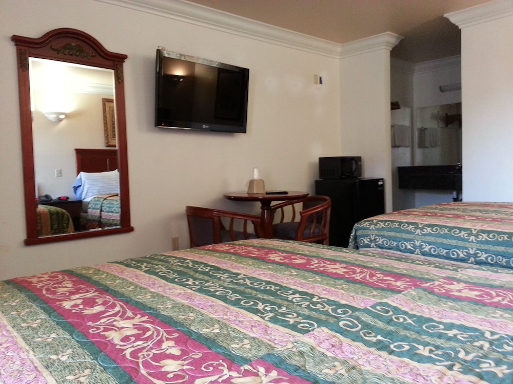 Royal Inn Motel Long Beach - photo 19