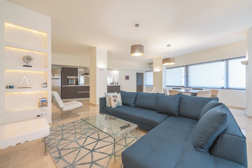 Kypseli Platinum — 4-Star Luxury Hotel in Athens, Greece
