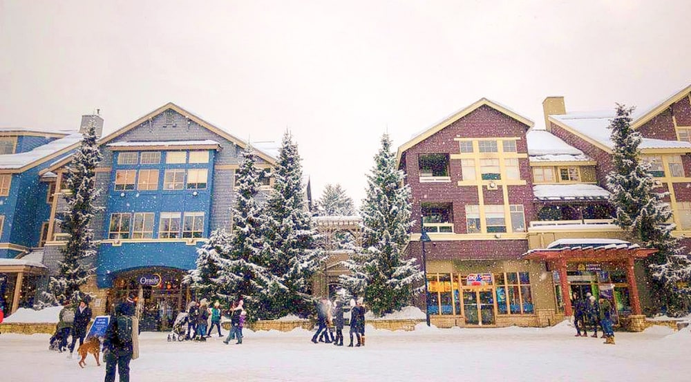 Tyndall Stone Lodge by Whiski Jack — 4-Star Luxury Hotel in Whistler, Canada