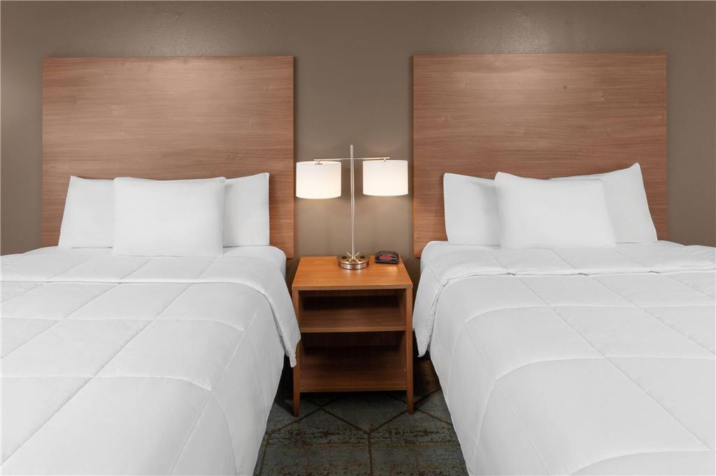 Baymont by Wyndham Oshkosh Airport - photo 18