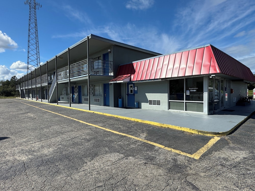 Knights Inn Selma in Selma, United States