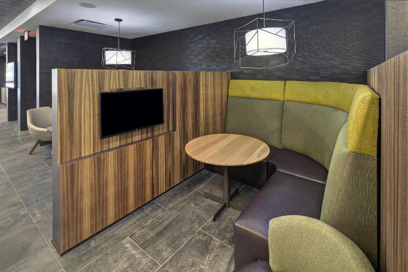 Courtyard by Marriott Appleton Riverfront - photo 32
